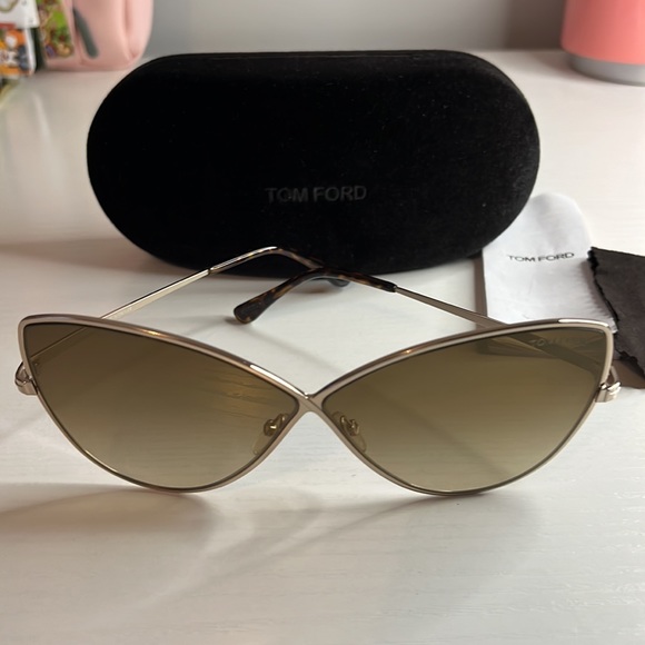 Tom Ford Sunglasses - Picture 2 of 6